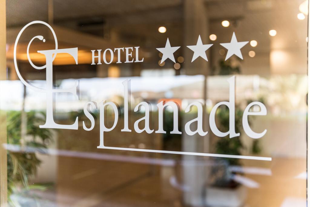 مارينا دي بييتراسانْت Hotel Esplanade المظهر الخارجي الصورة
